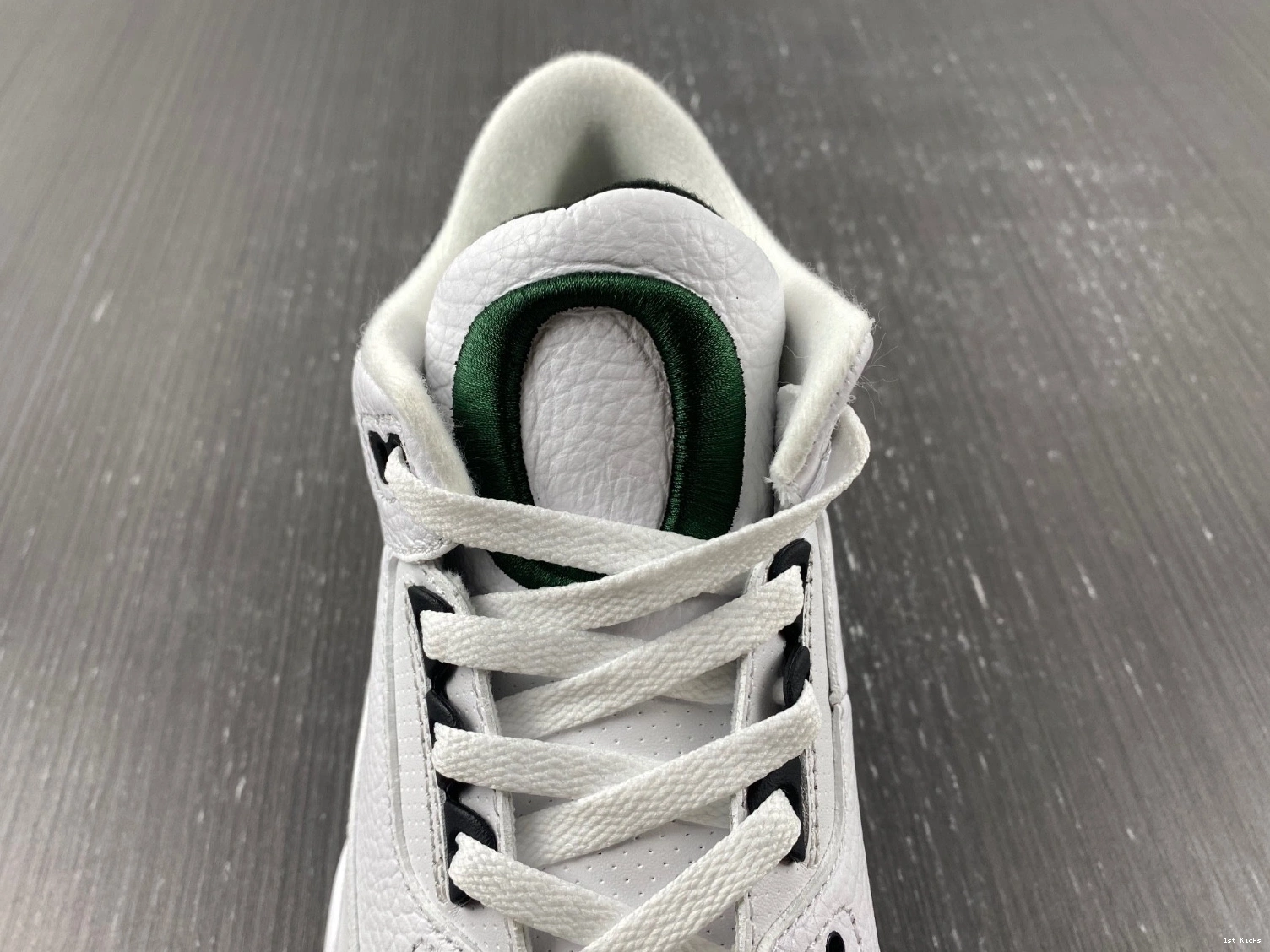 594282233 Retro  3 Ducks White Crew Oregon Jordan Pit 0114